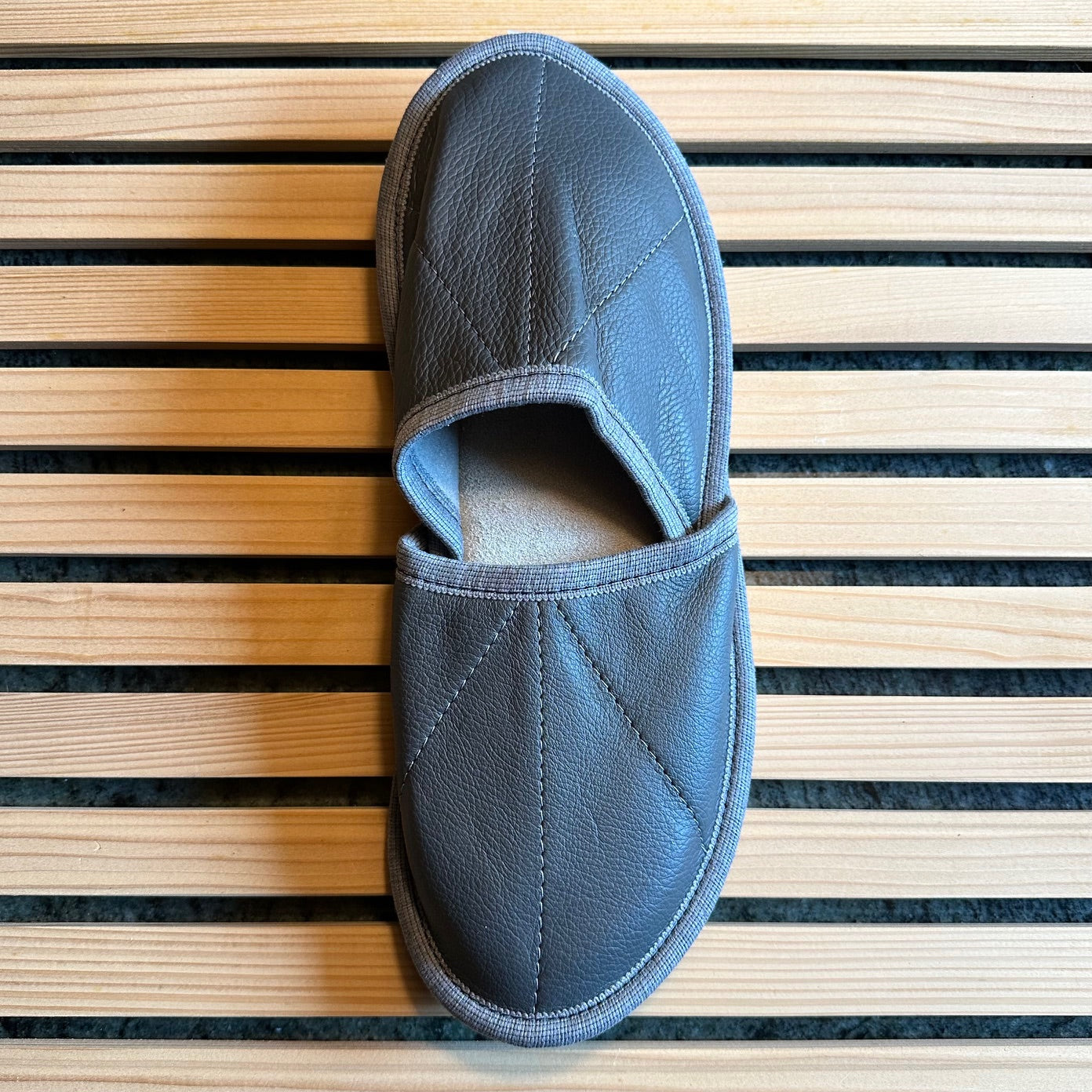 Usnjeni sobni copati 41-42