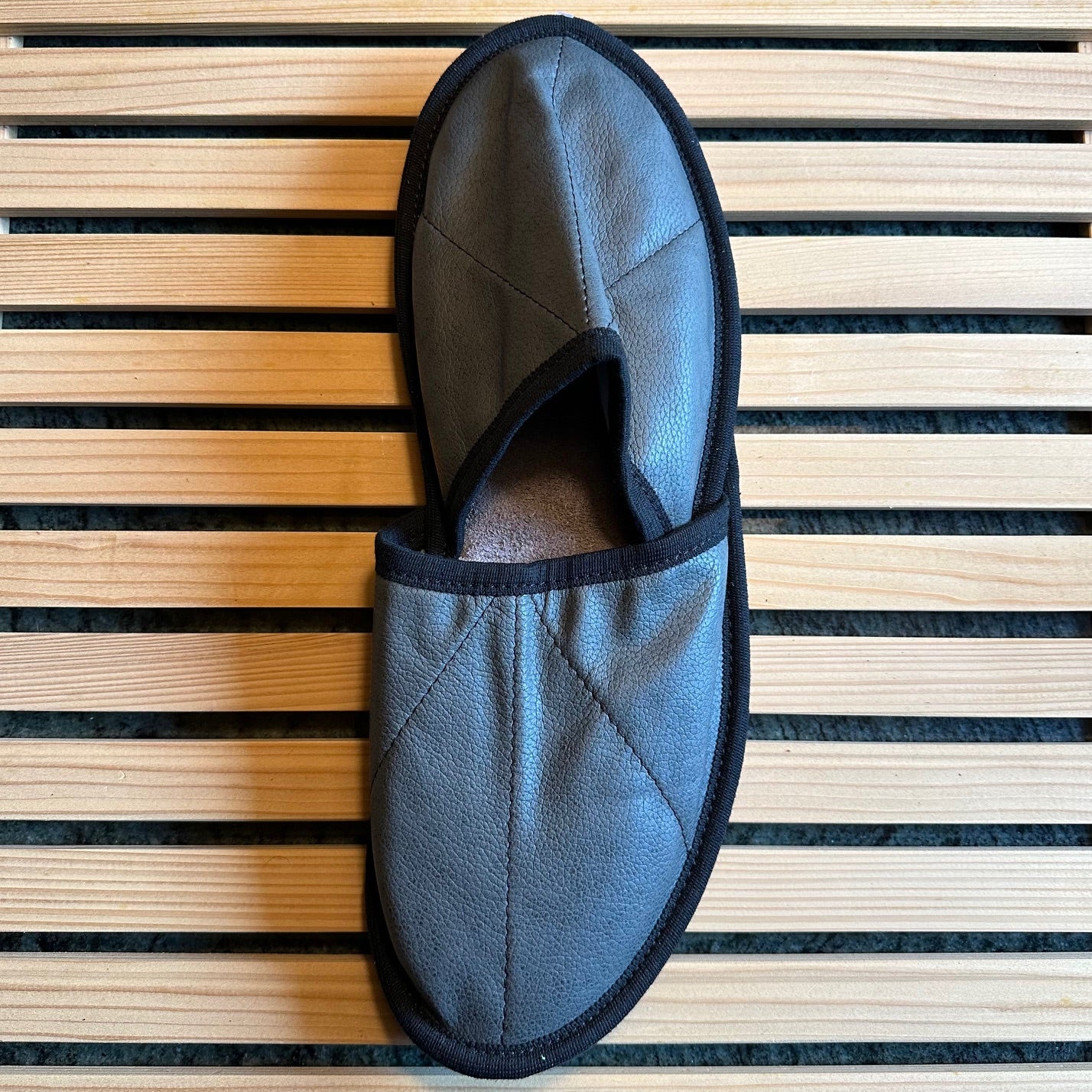 Usnjeni sobni copati 47-48